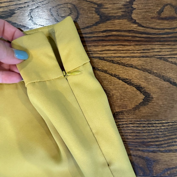 PETITE HIGH WAISTED CREPE CROPPED CULOTTES EXPRESS - Picture 5 of 5
